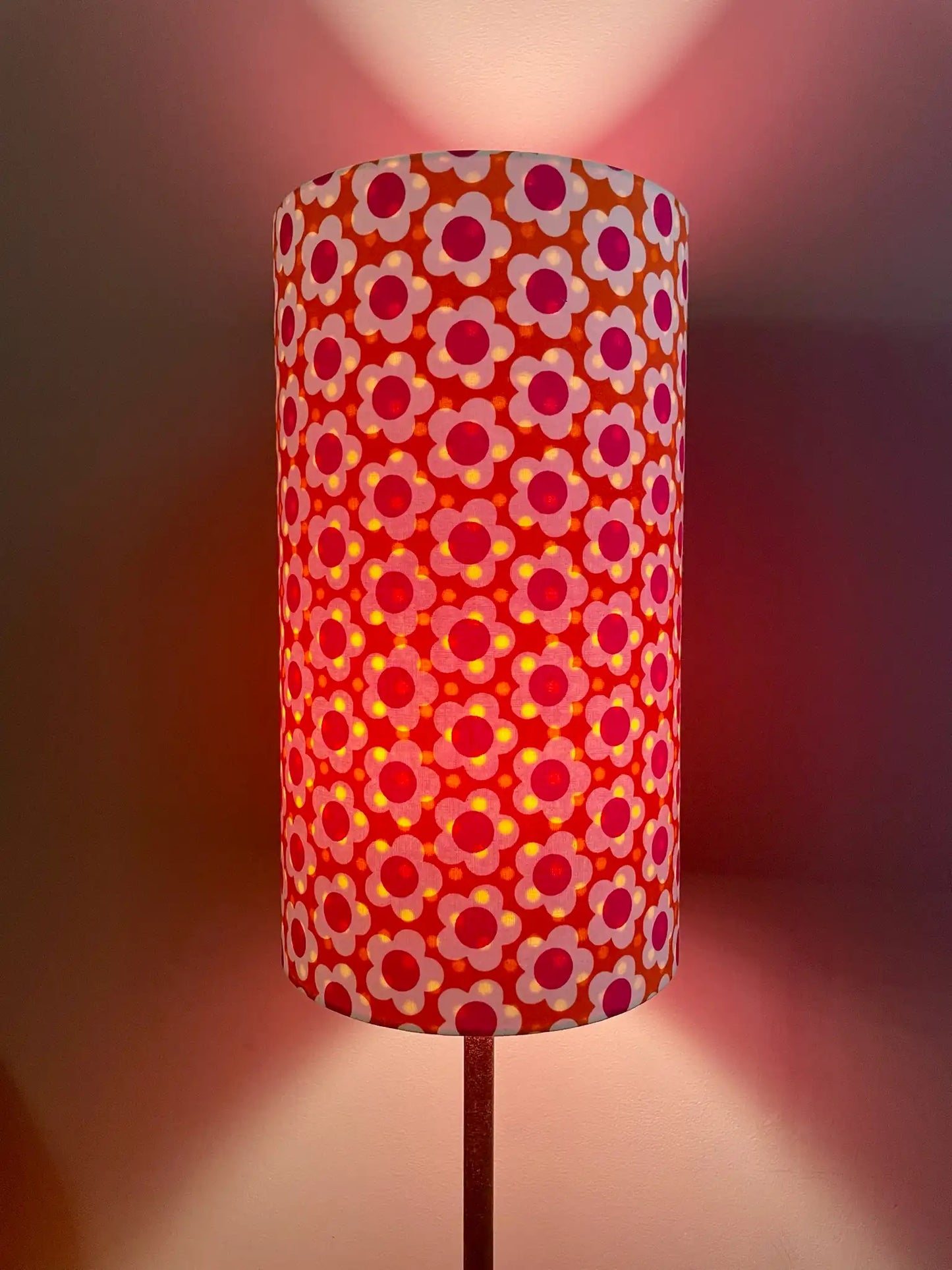 Abat-jour cylindrique floral orange – À poser ou à suspendre