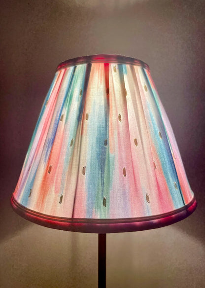Abat-jour empire plissé tissu aquarelle – Abat-jour artisanal | C’est pas Versailles ici !