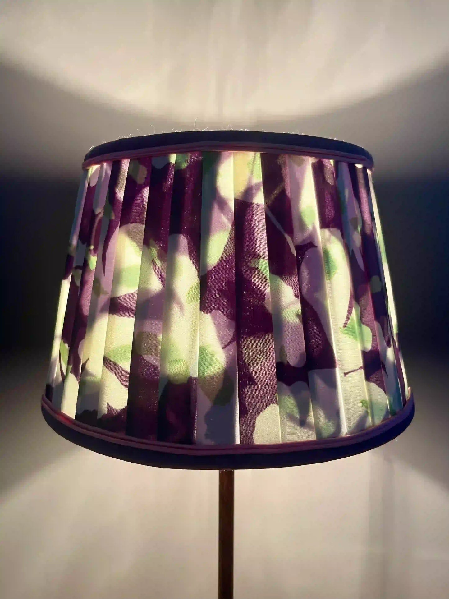 Abat-jour tambour plissé violet – C’est pas Versailles ici !