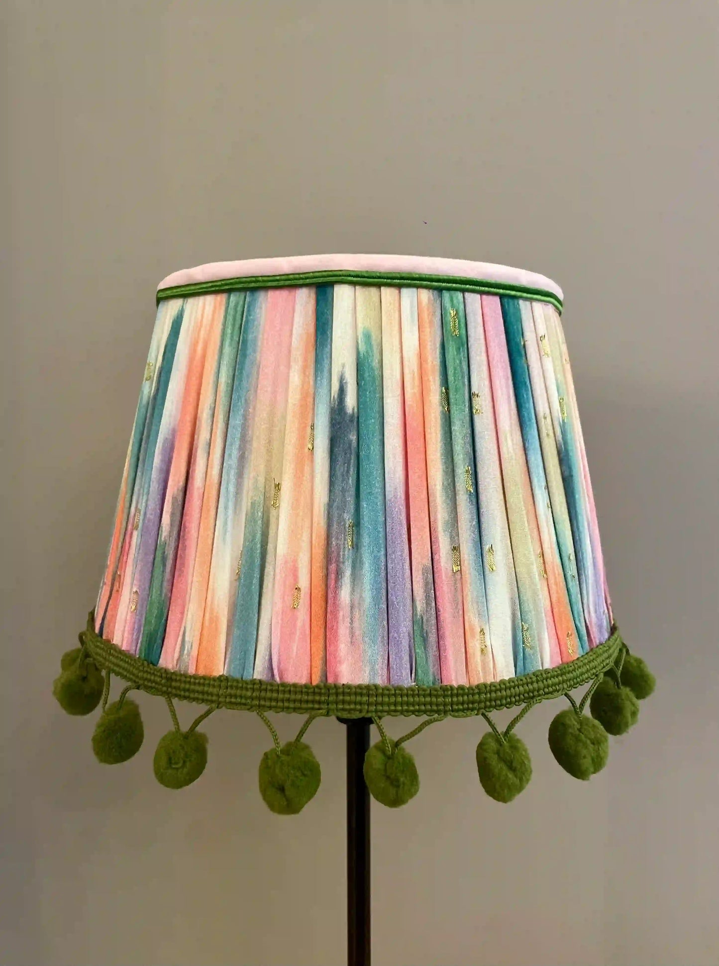 Abat-jour tambour plissé froncé pastel - C’est pas Versailles ici !