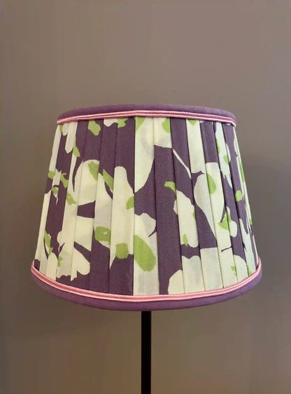 Abat-jour tambour plissé violet – C’est pas Versailles ici !