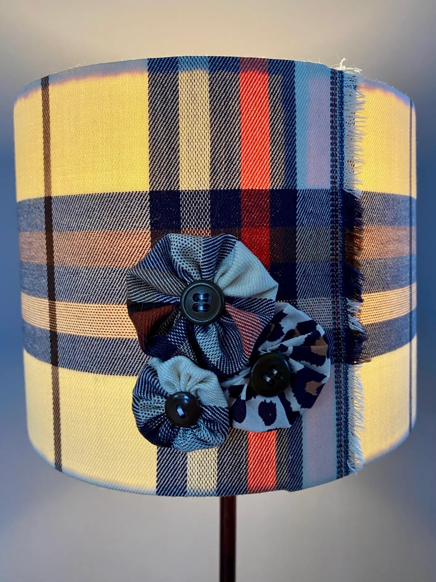 Abat-jour tartan - C’est pas Versailles ici !