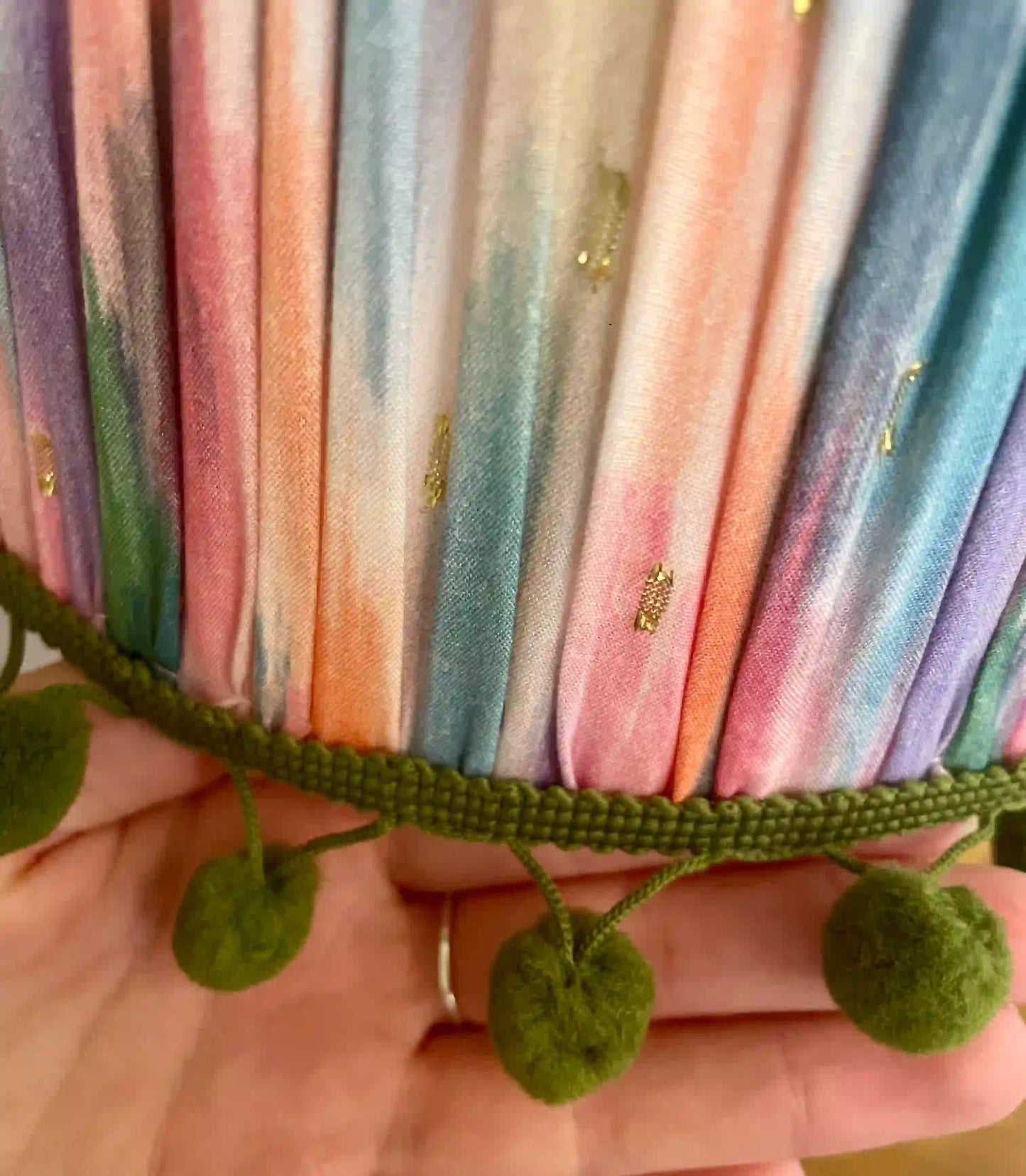 Abat-jour tambour plissé froncé pastel - C’est pas Versailles ici !